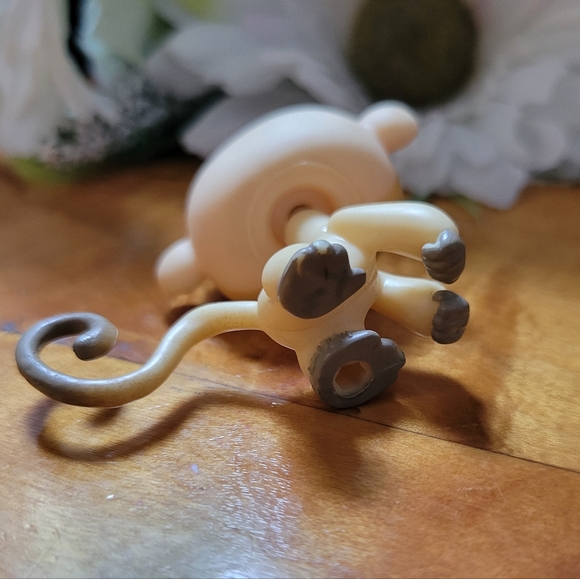 Littlest Pet Shop LPS #834 Monkey Yellow Brown Blue Eyes - Picture 11 of 12